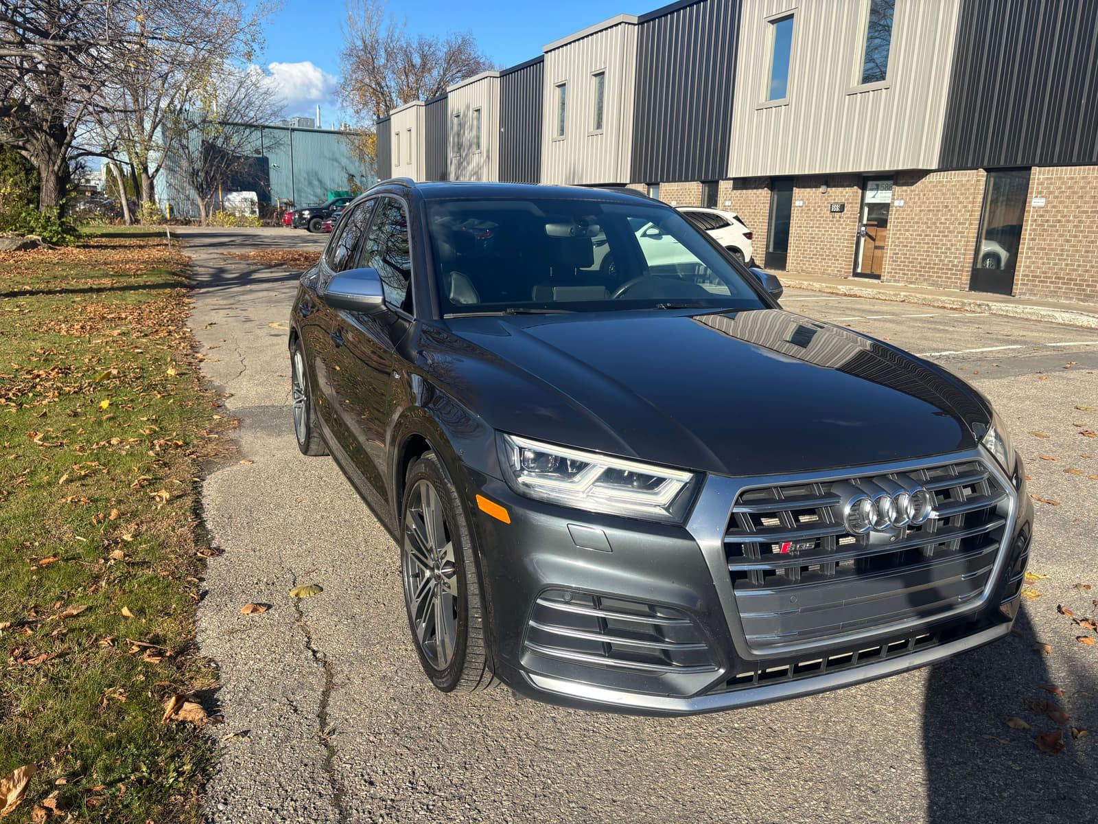 Audi SQ5 2018 - Thumbnail 4